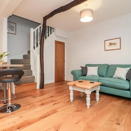 3 Hull House * Skipton