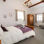 3 Hull House Skipton