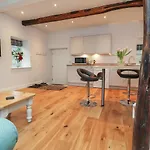 3 Hull House Skipton